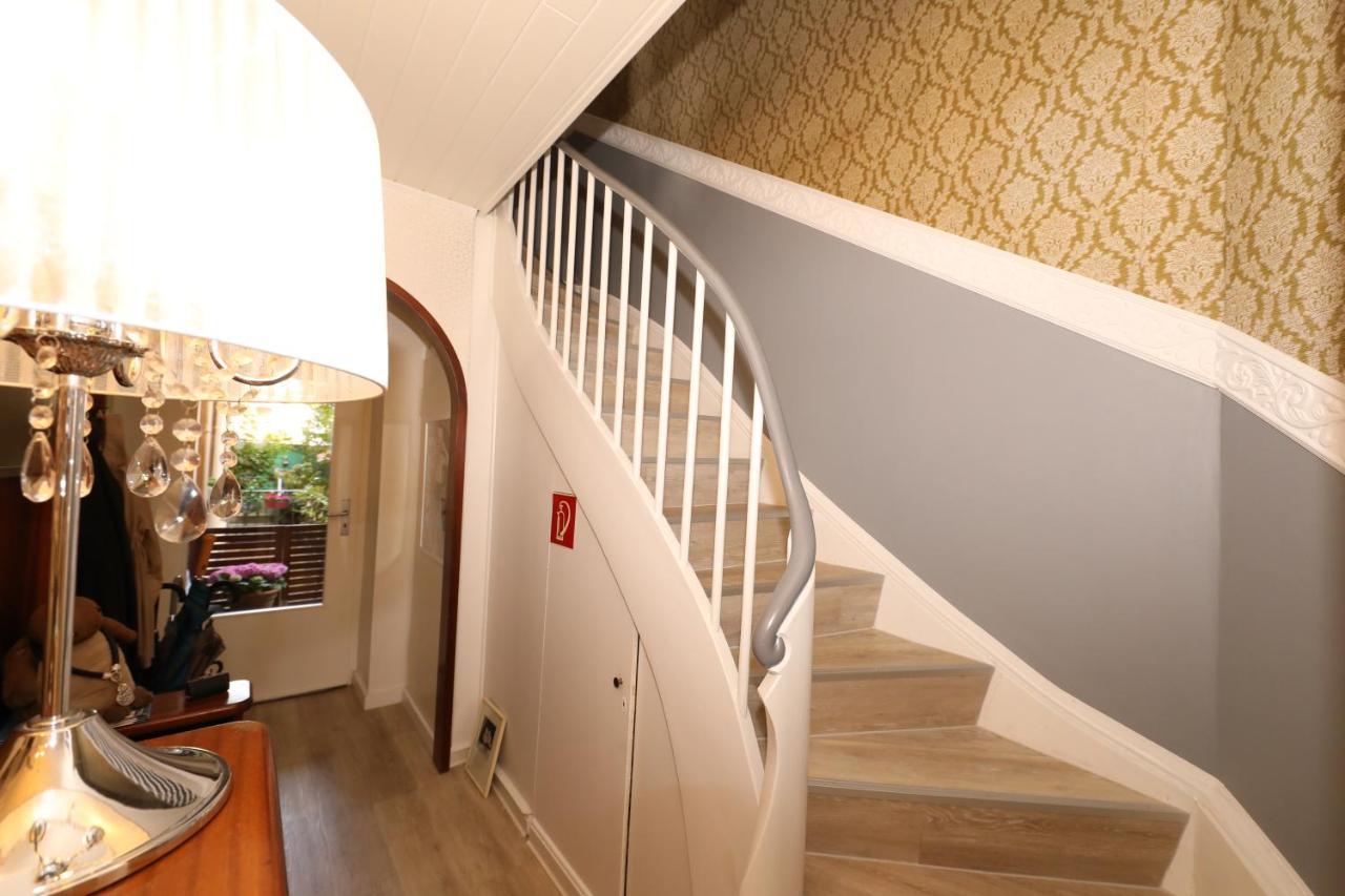 Am Ehrenhof Düsseldorf