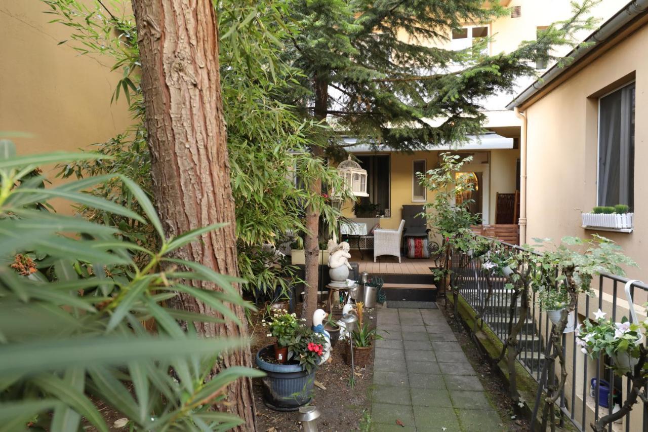 Am Ehrenhof Hotel 2*