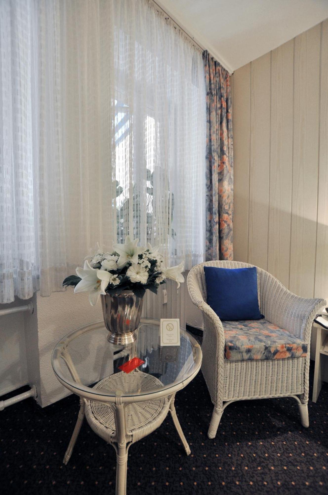 Am Ehrenhof Hotel 2*