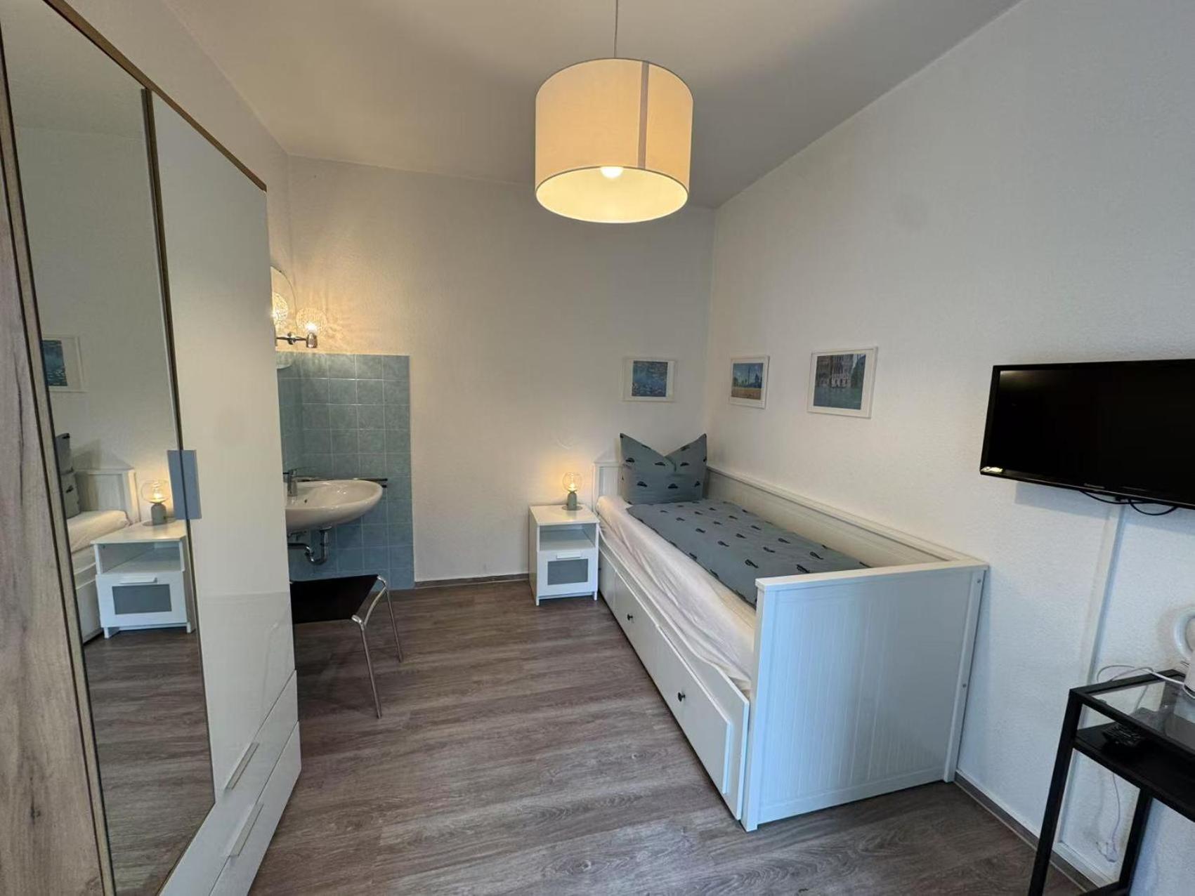 Hotel Am Ehrenhof 2*